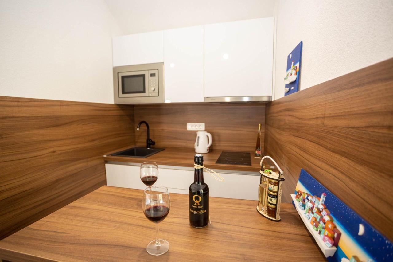Apartments "Lory" -บาชกาโวดา ภายนอก รูปภาพ